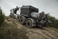 Sonderfahrgestell TATRA 12×8 für den Förderturm DRILLMEC (2013)